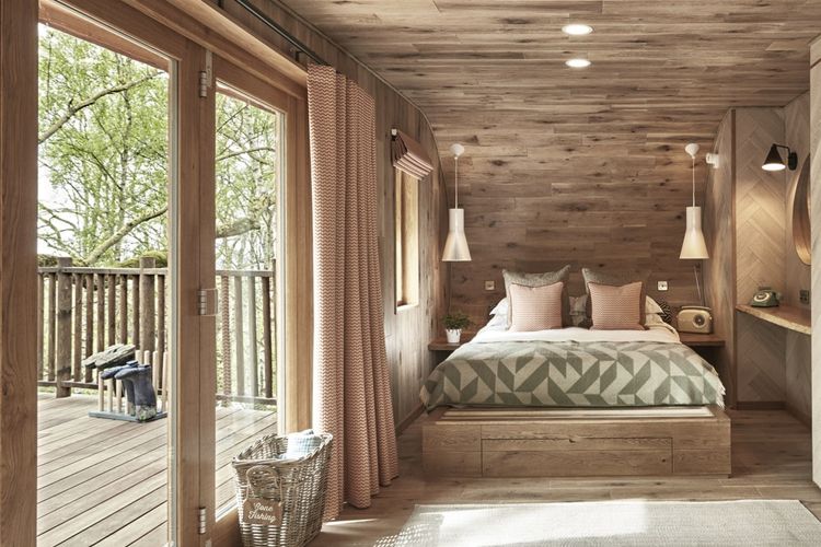 3D spatial view of the luxury treehouse interior and deck